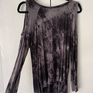 Tie-Die long sleeve top
